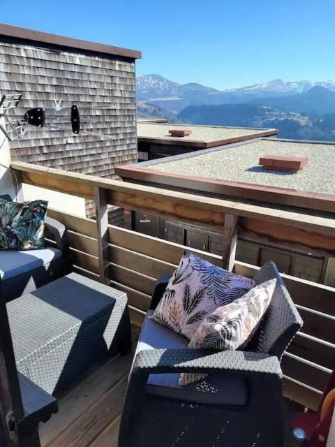 Appartement Duplex Avec Vue Sur Le Sancy Et Garage Couvert Murat-le-Quaire Esterno foto