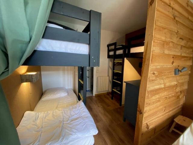 Appartement Duplex Avec Vue Sur Le Sancy Et Garage Couvert Murat-le-Quaire Esterno foto