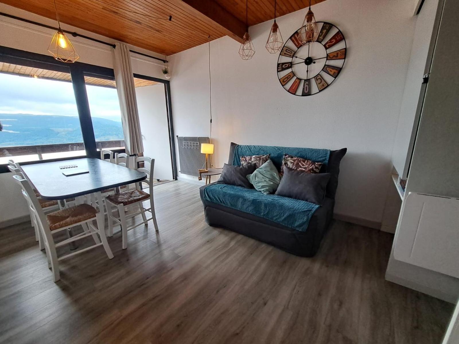 Appartement Duplex Avec Vue Sur Le Sancy Et Garage Couvert Murat-le-Quaire Esterno foto